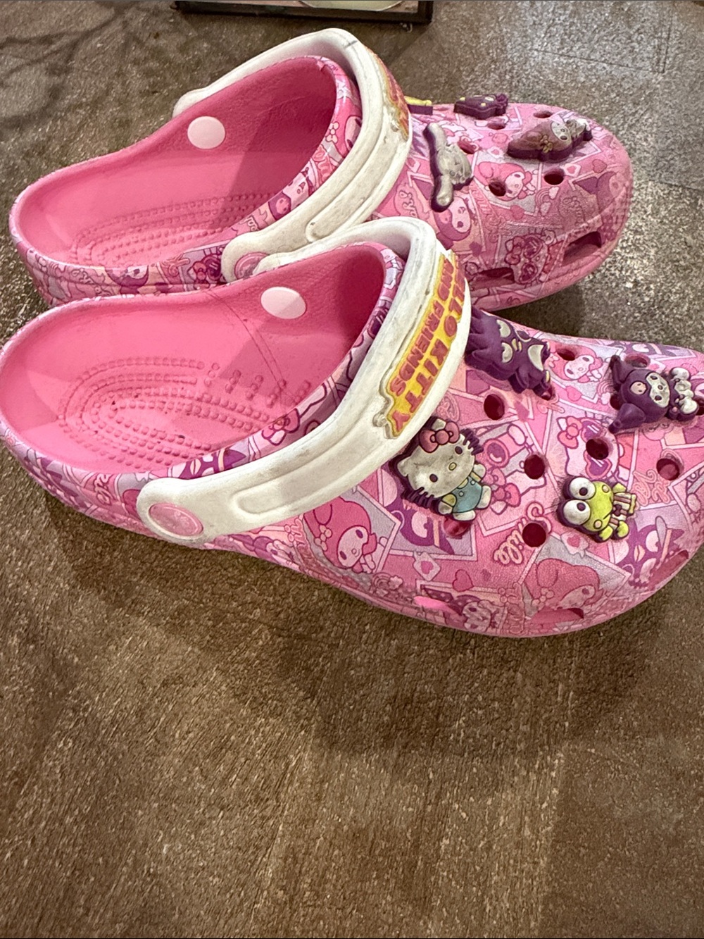 CROCS Kids Pink rare Hello Kitty Slip-On Clogs with jibbitz